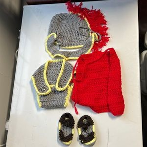 OS Newborn Gladiator knit costume